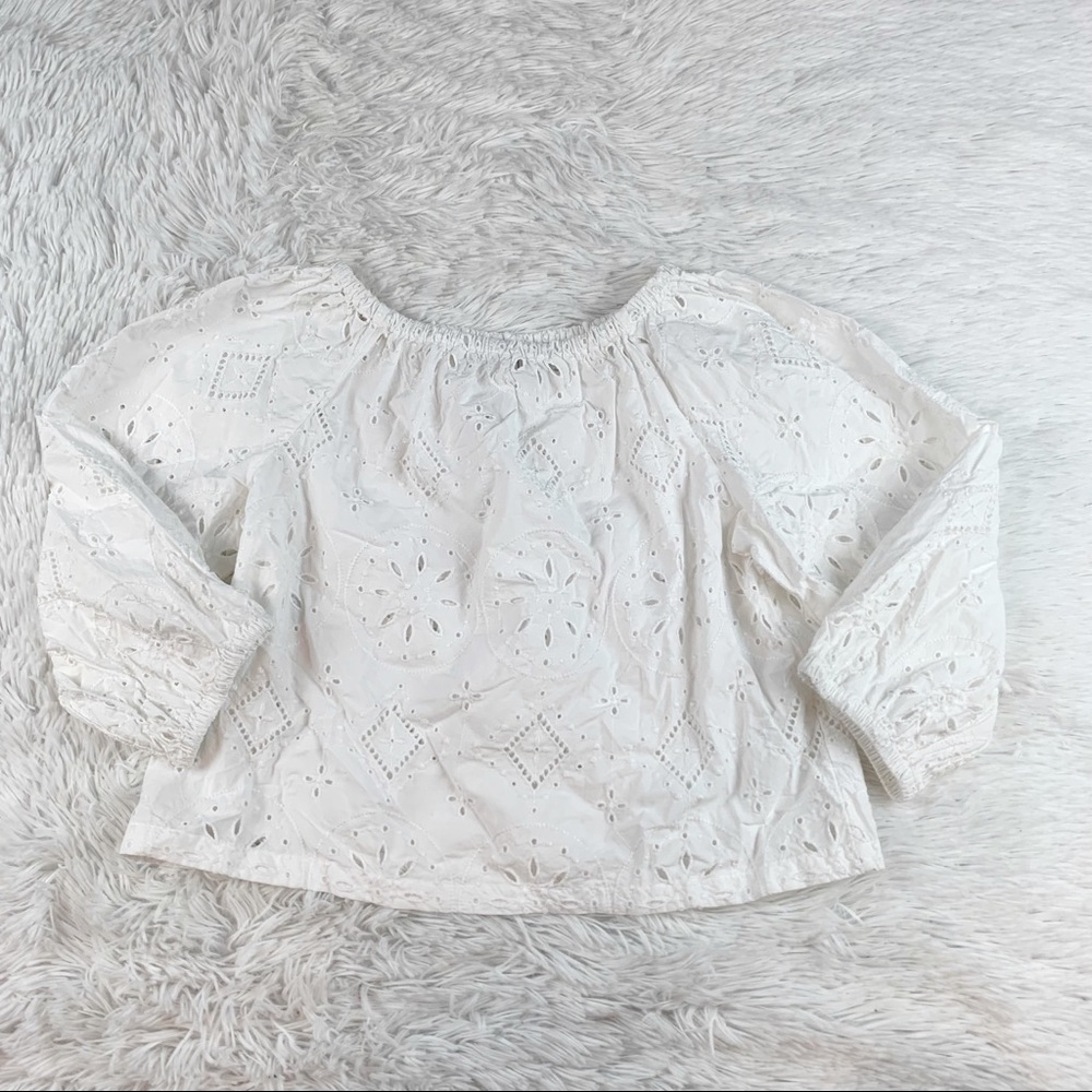 Gap‎ long sleeve off shoulder eyelet top shirt in white